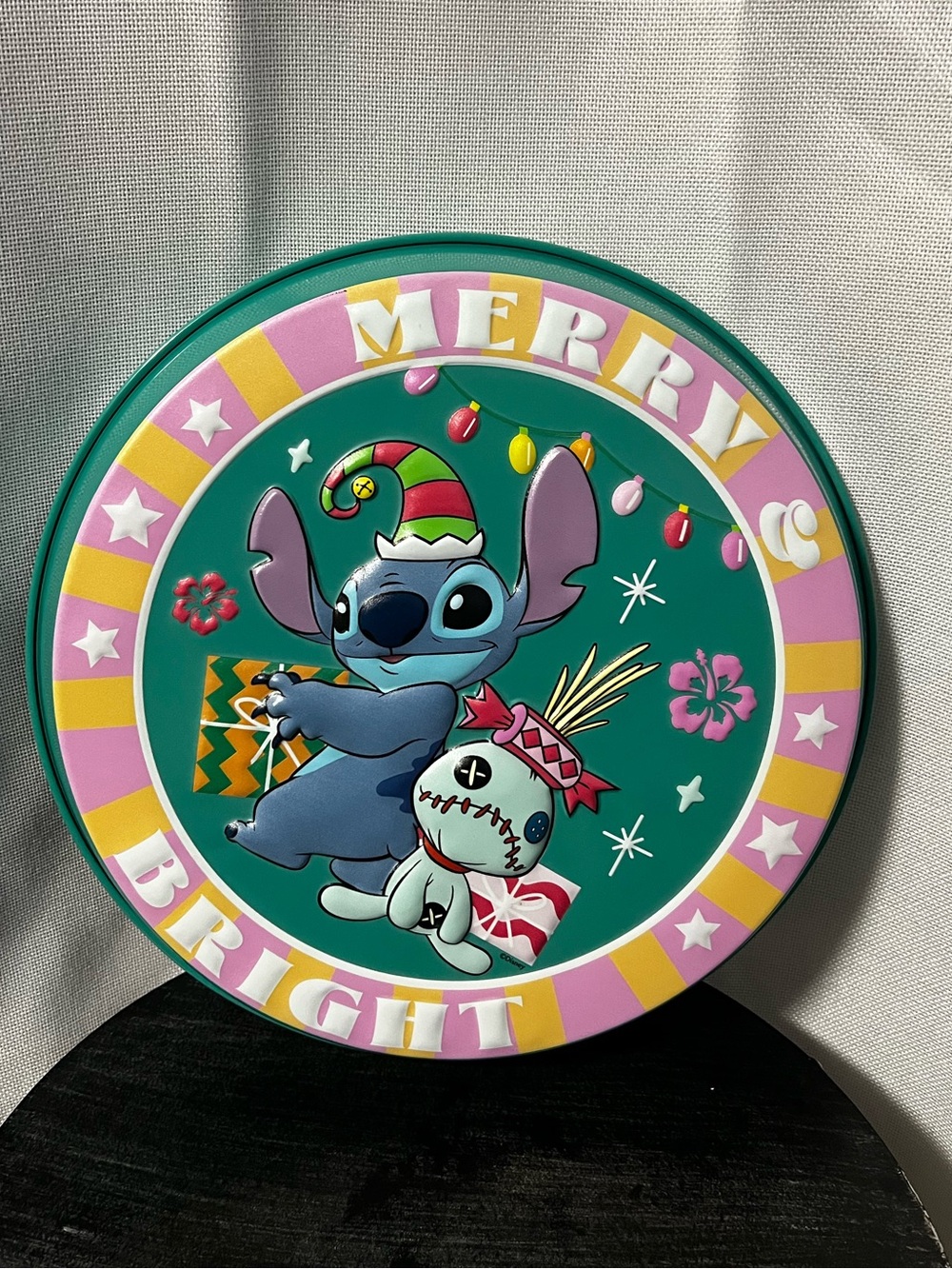 Disney Lilo & Stitch Metal Hanging Sign Scrump Merry & Bright 12" Holiday Decor